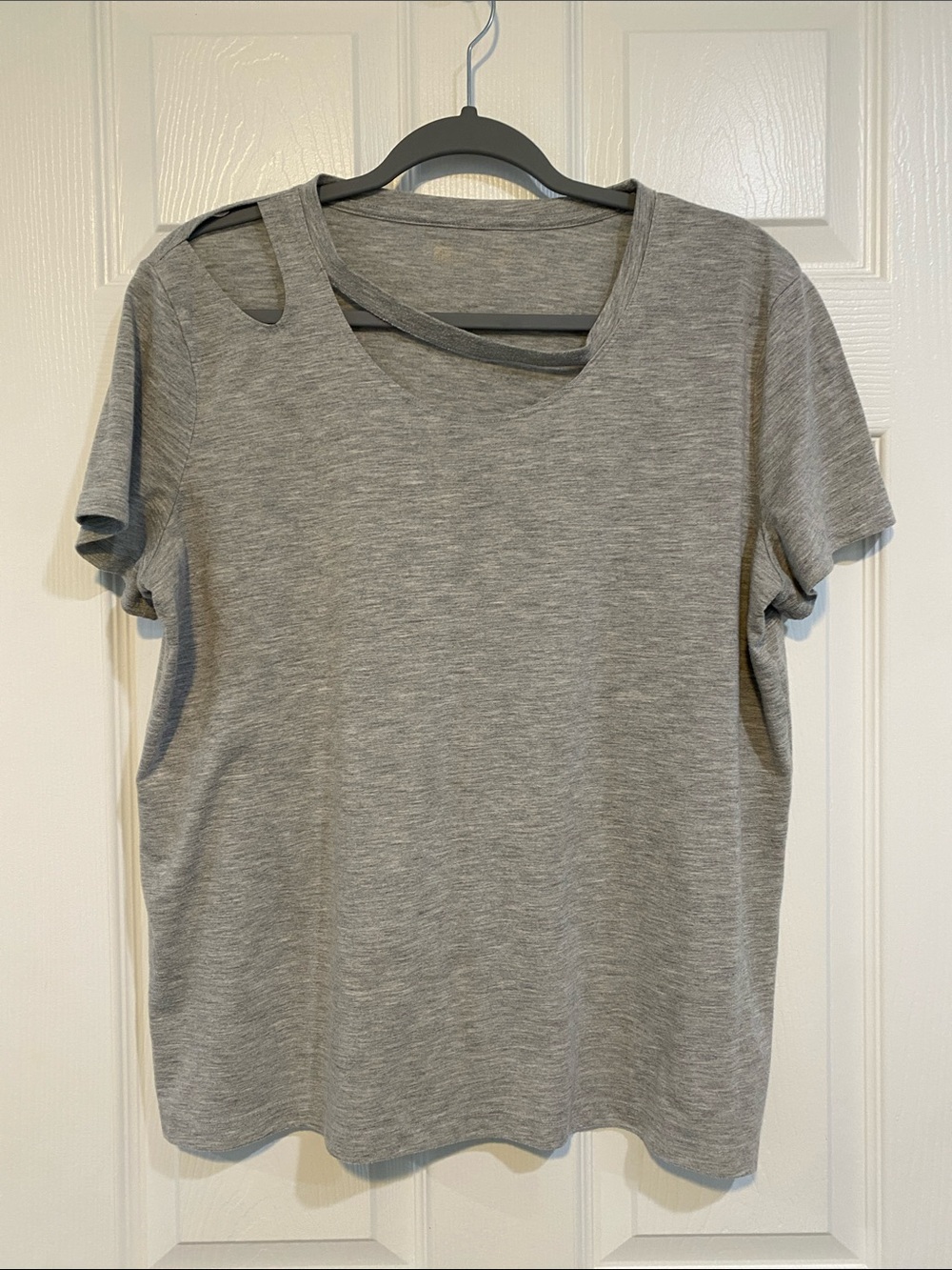 Xersion T-Shirt with Cutout Detail